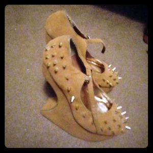 Go Jane heeless high heels