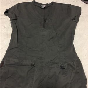 Koi Scrub Top. XS Stretch