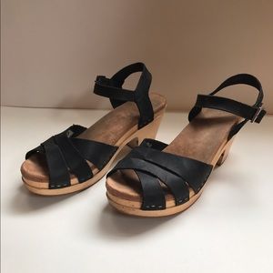 TOMS Clog Sandals