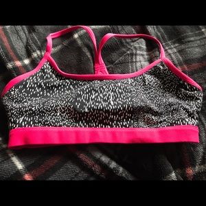 Fabletics snapdragon reversible sports bra