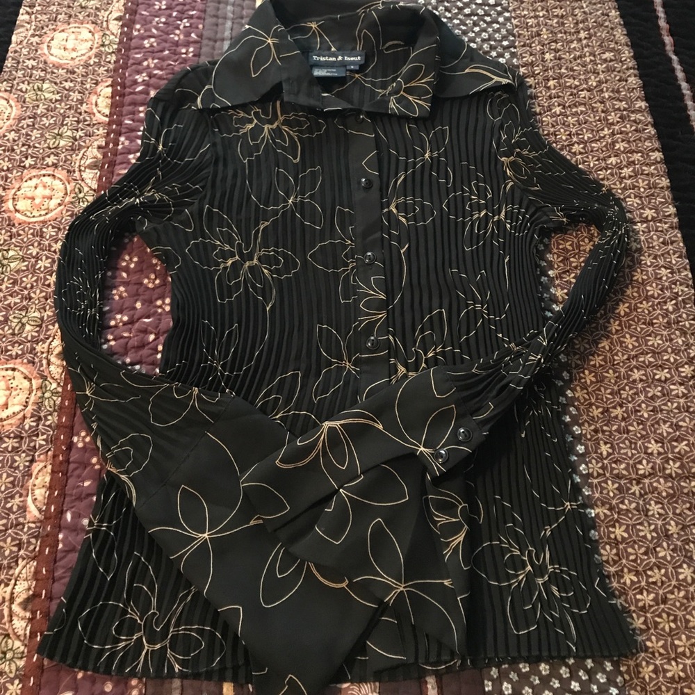 🖤Beautiful vintage Tristan shirt🖤
