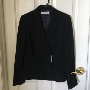 Tahari jacket blazer