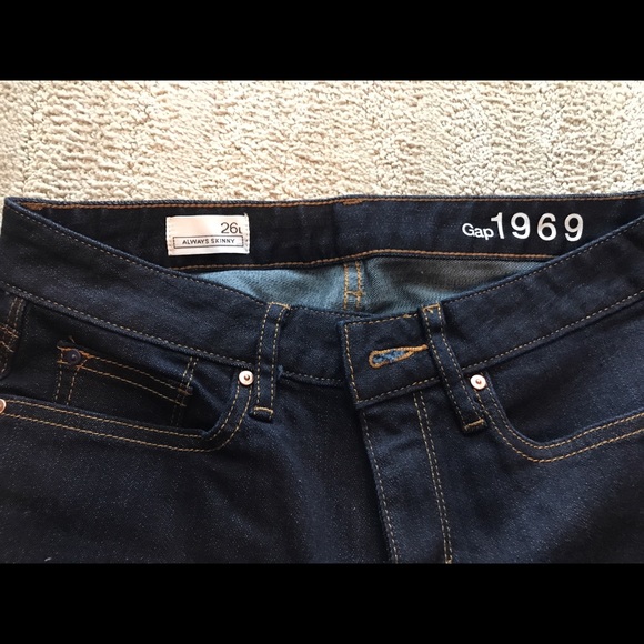 Gap 1969 Skinny Jeans - Picture 2 of 3