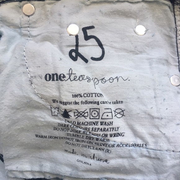 One Teaspoon Awesome Baggies Jeans in Fiasco - Picture 7 of 8