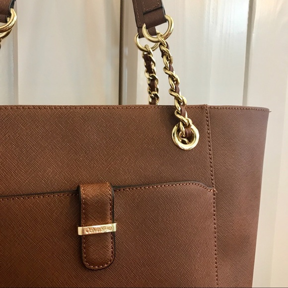 Calvin Klein Cognac & Gold chain Bag - Picture 2 of 9
