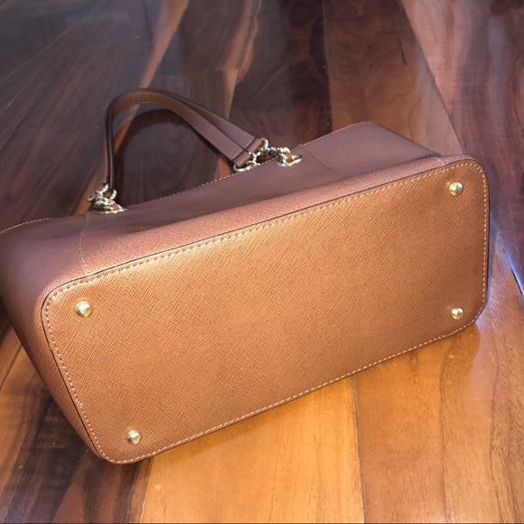 Calvin Klein Cognac & Gold chain Bag - Picture 4 of 9