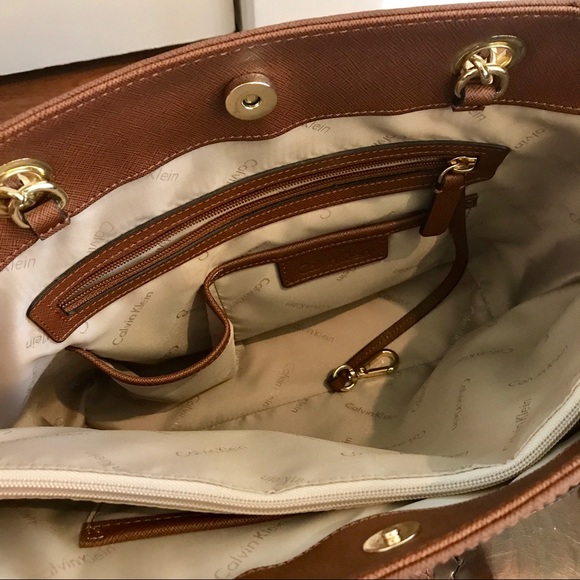 Calvin Klein Cognac & Gold chain Bag - Picture 5 of 9