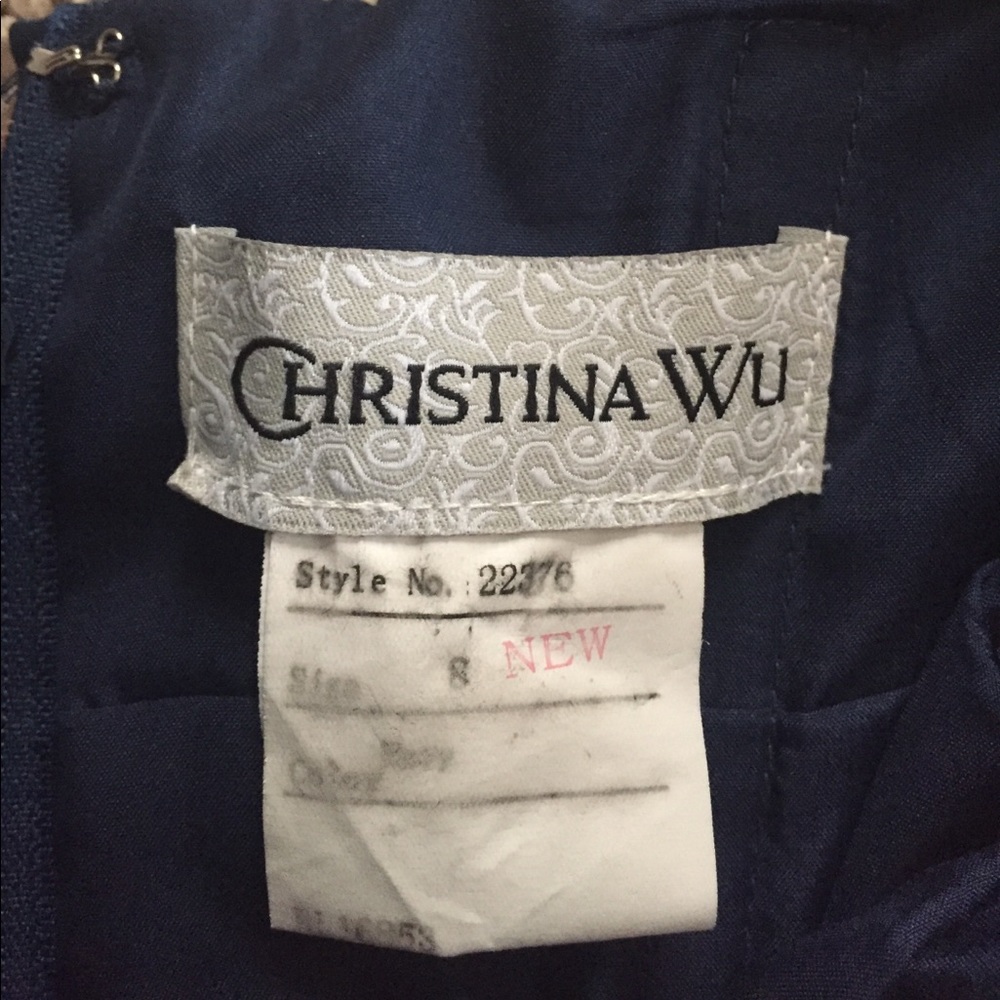 Formal Dress - Picture 4 of 5