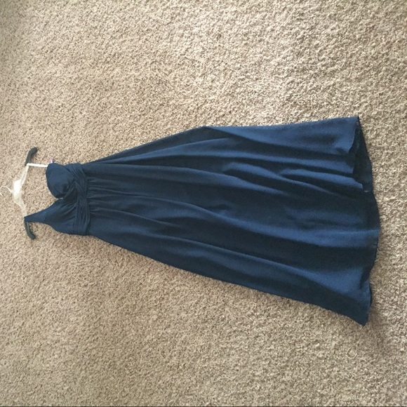 Formal Dress - Picture 2 of 5