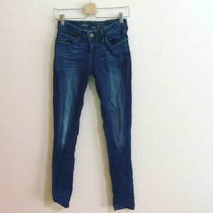 Levis Demi curve dark wash skinny jeans