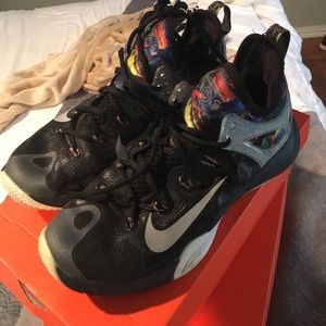 Nike Basketball Hyperrev 2015 Size 8