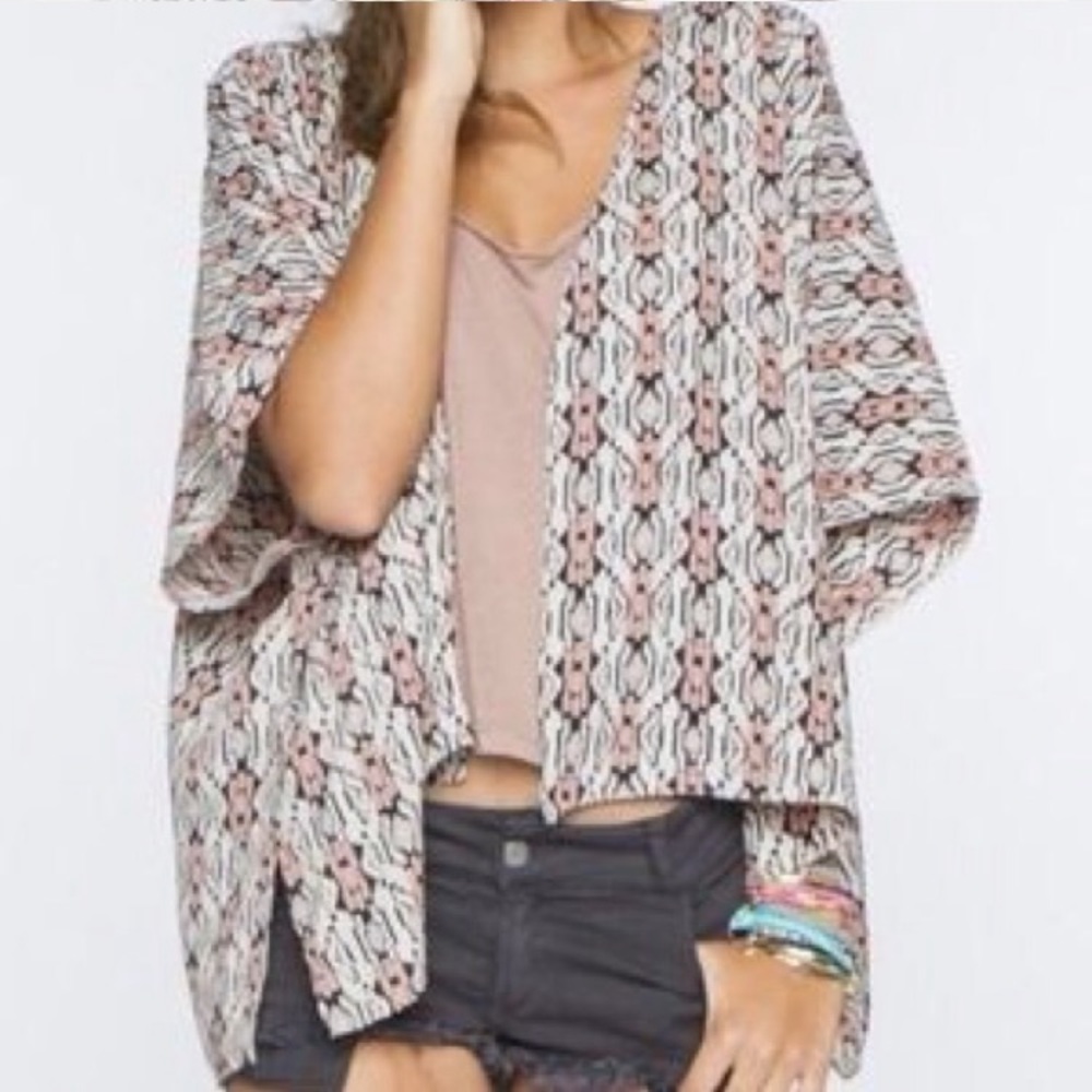 Brandy Melville Kimono