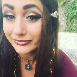 Meet your Posher, Elisabeth