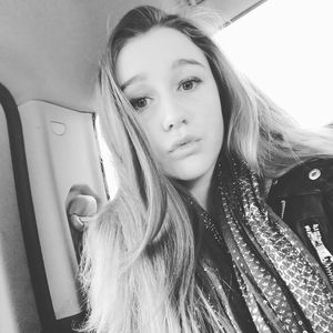 Meet your Posher, Dakota