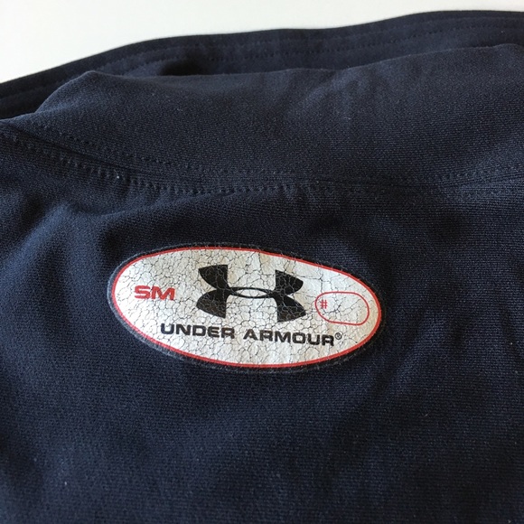 Under Armour Shirts - Men's Under Armour Black Base Layer Small Long slv Under Armour Shirts - Men's Under Armour Black Base Layer Small Long slv