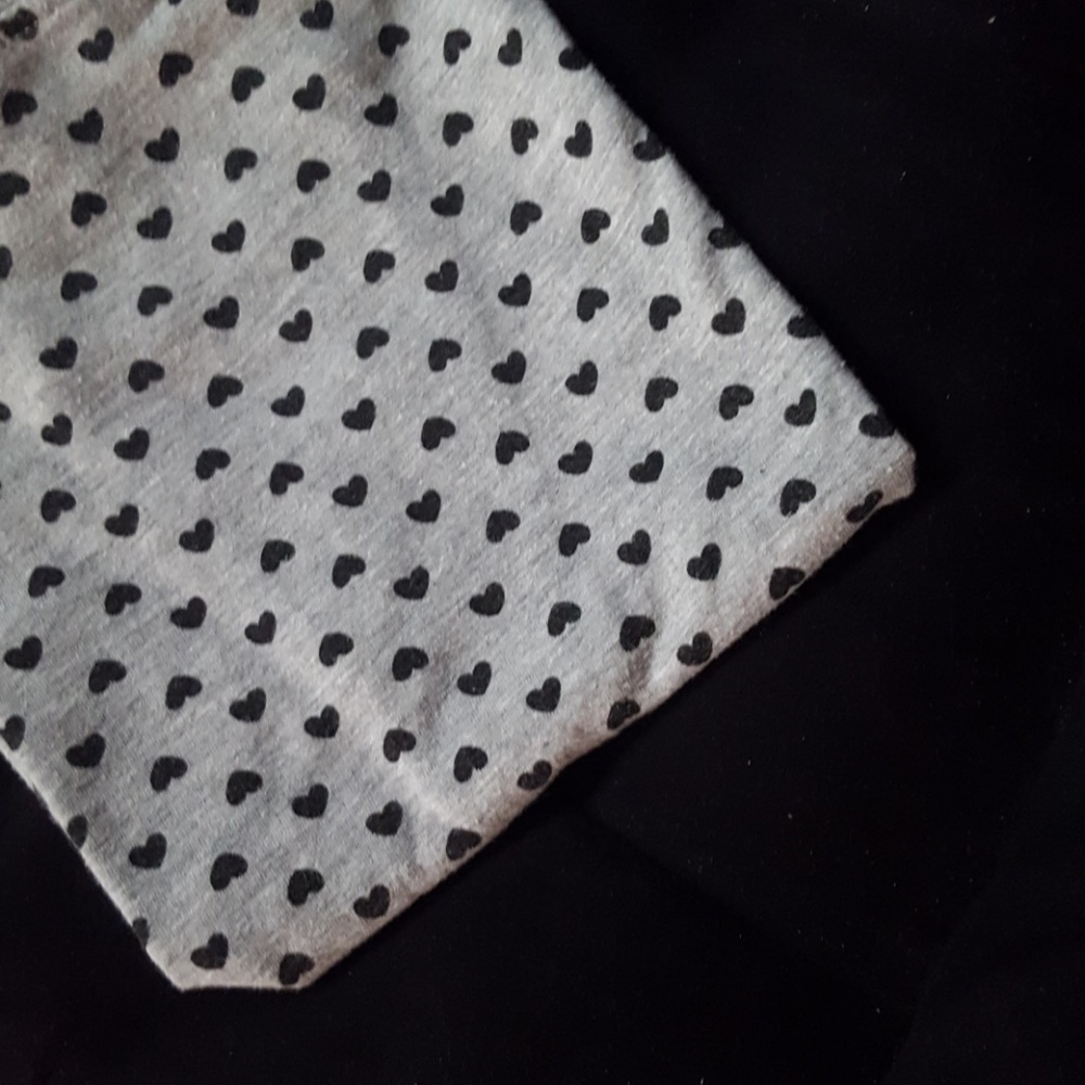 Heart Pattern Top - Picture 2 of 2