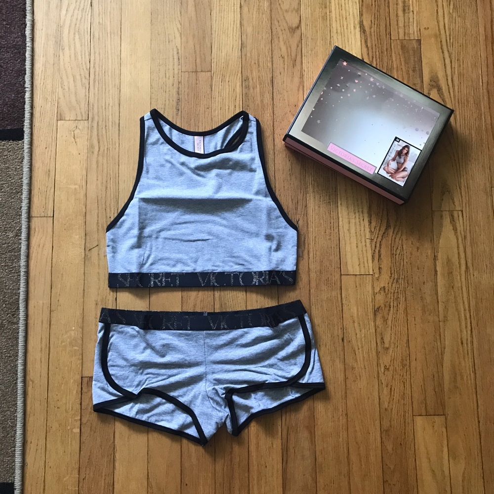 VICTORIAS SECRET bra and panty set 💕