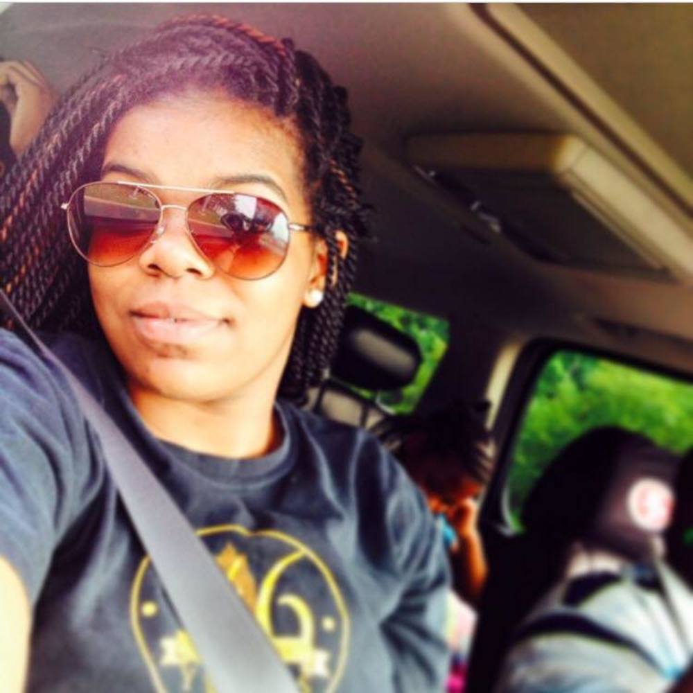 Meet your Posher, Desiree