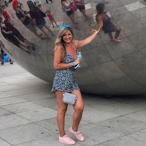 Meet your Posher, Carrie