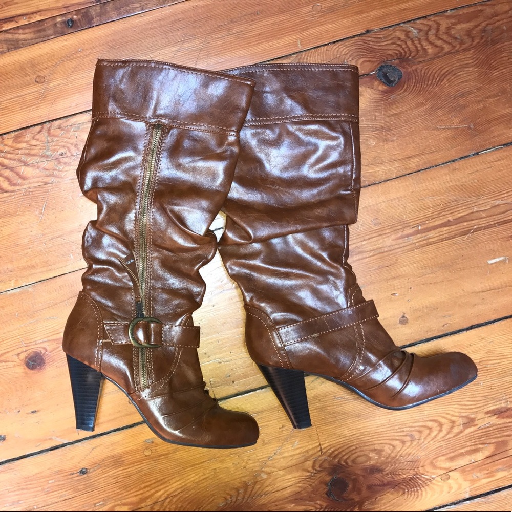 Guess boots
