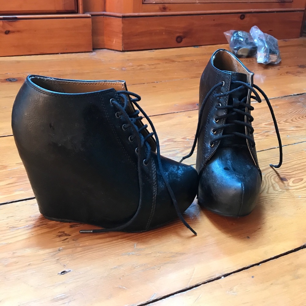 Black heels/wedges