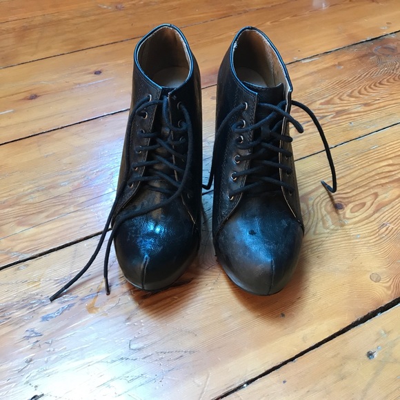 Black heels/wedges - Picture 2 of 3