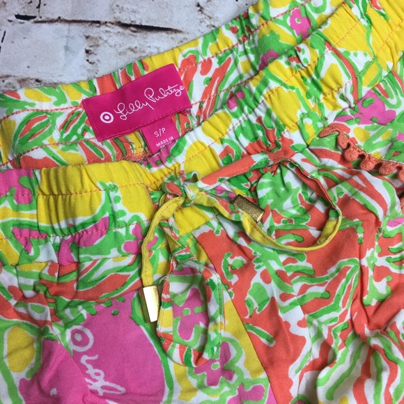 ❌SOLD❌ Lilly Pulitzer for Target Pom Pom Shorts - Picture 2 of 5