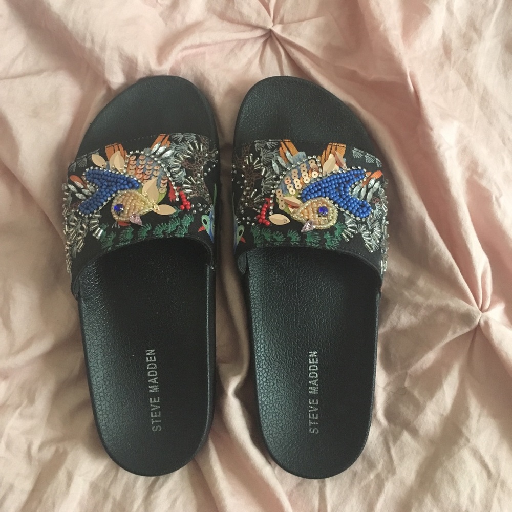 Steve Madden slides