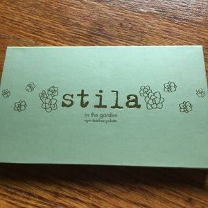 Stila in the garden palette