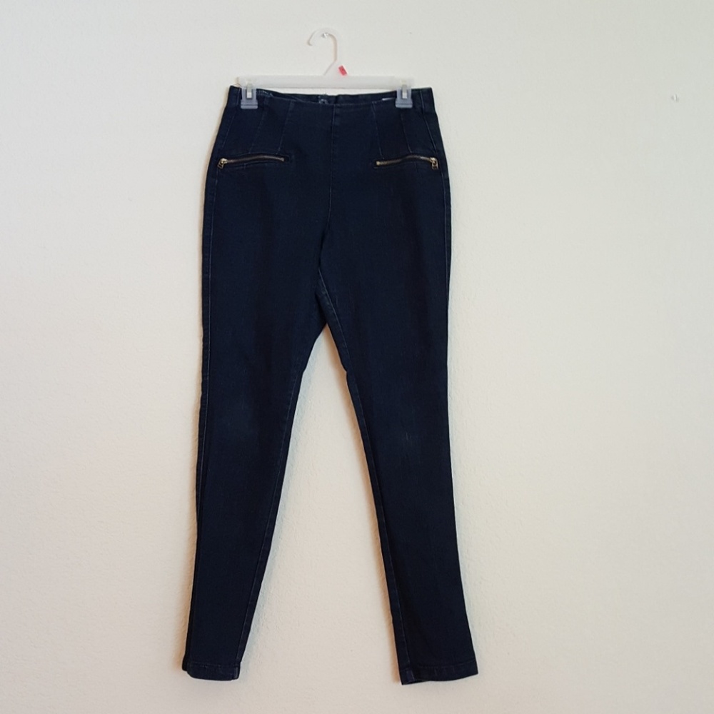High waisted jeans