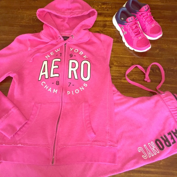 hot pink sweat suits