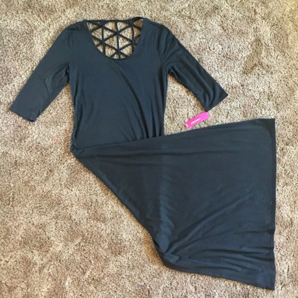 Black Maxi Dress - L