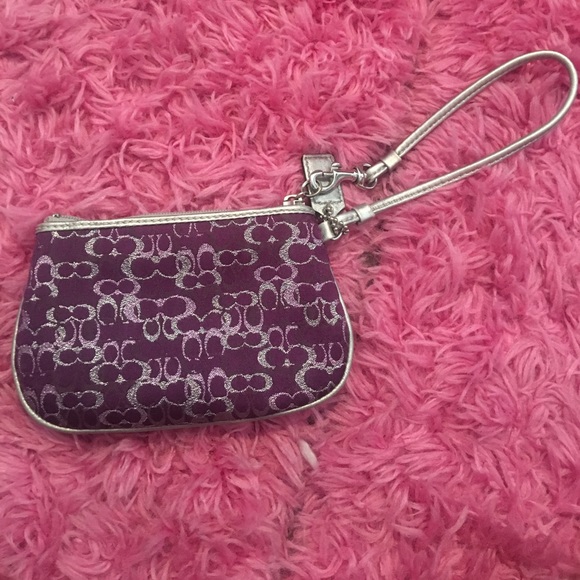 Coach wristlet - Picture 2 of 4
