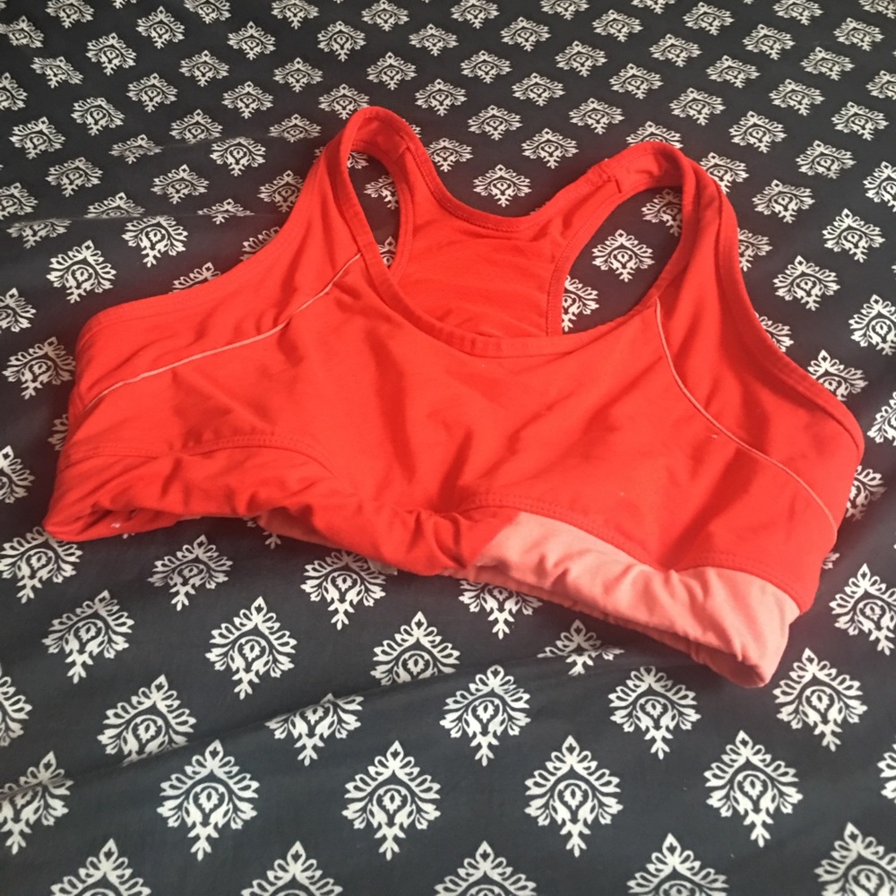 Sports bra