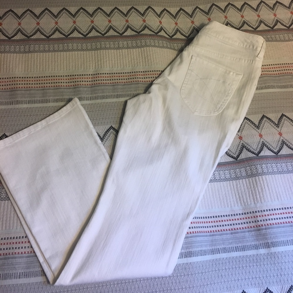 Chicos Platinum White Jeans Size .5