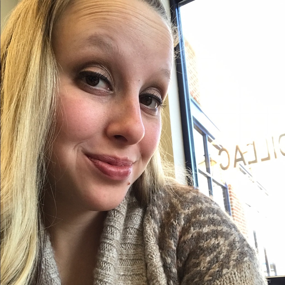 Meet your Posher, Alexandria