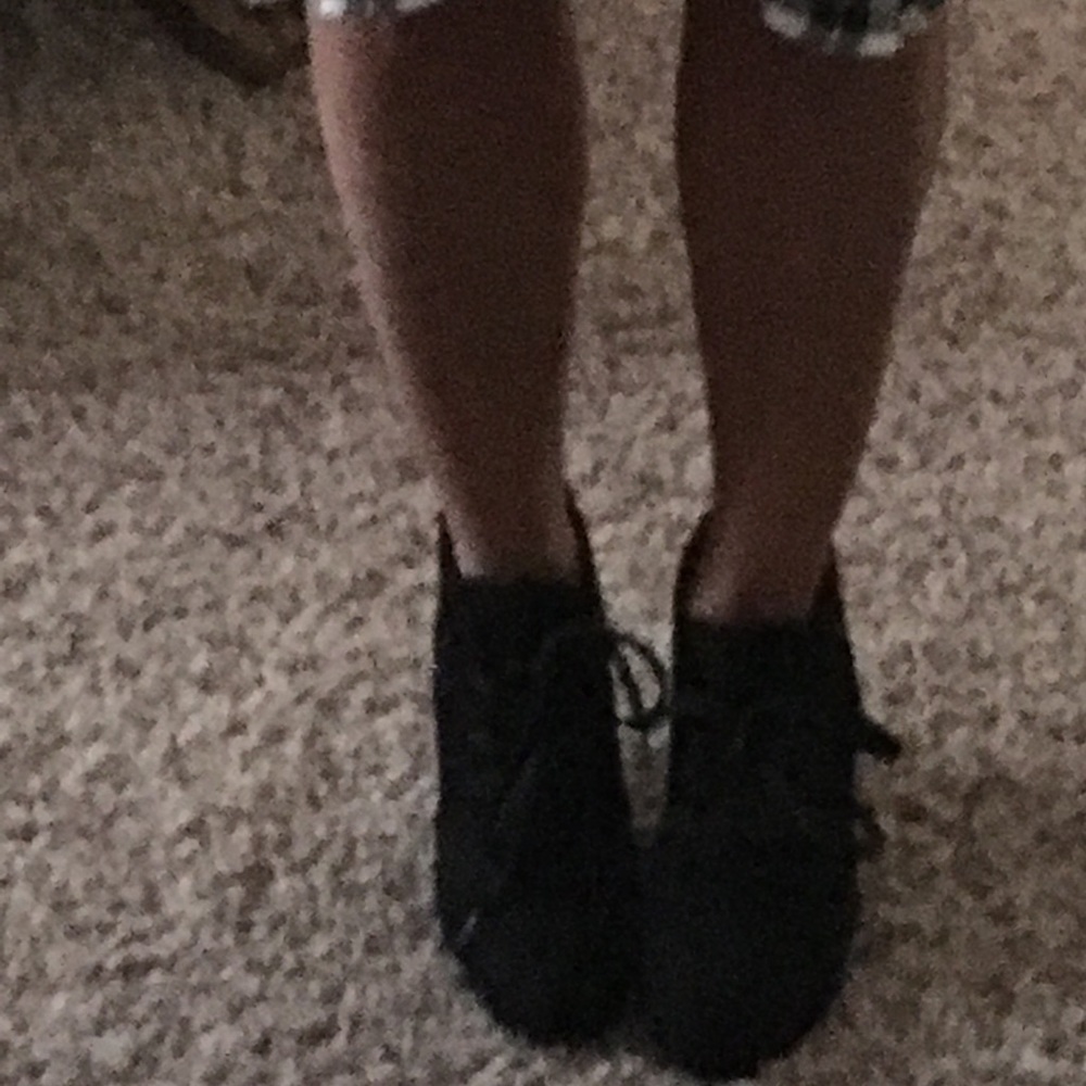 Black suede wedge healed booties - Picture 4 of 6