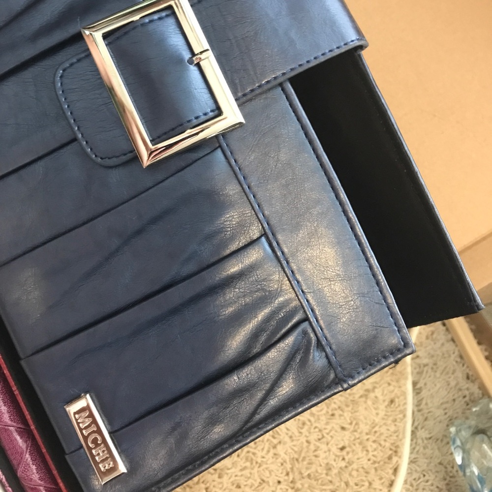 Miche magnetic cover for bag