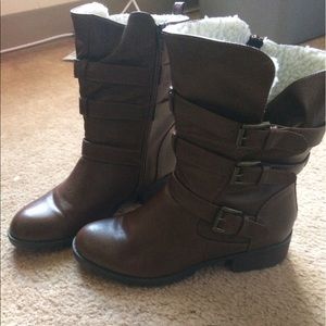 Brown boots