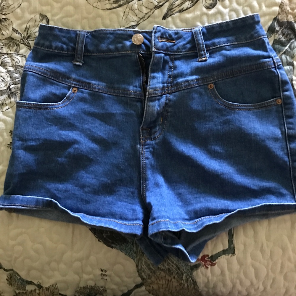 BDG High waisted shorts