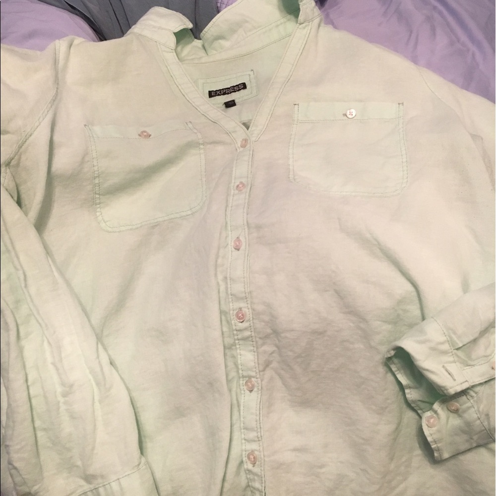 Light green 3/4 or long sleeve top