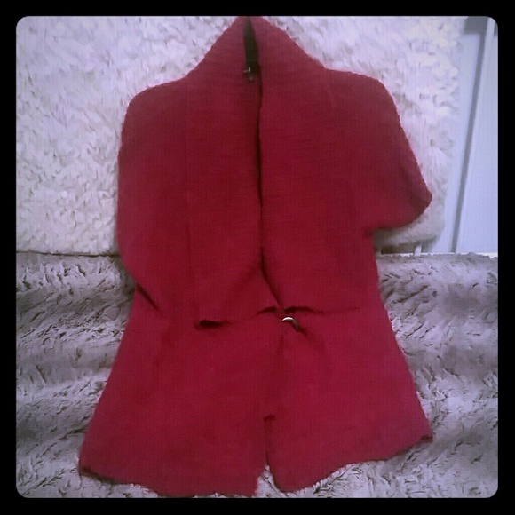 Bright pink short sleeve button sweater - Picture 1 of 4