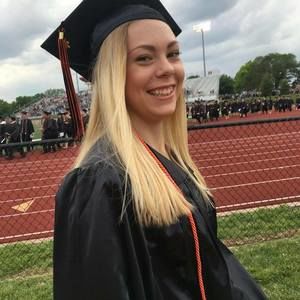 Meet your Posher, Jenae