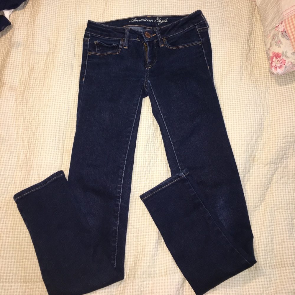 Dark wash American Eagle stretch jeans