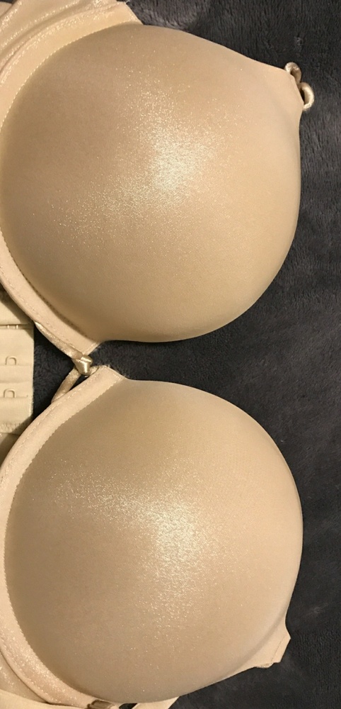 NWOT Victoria's Secret's Bombshell Bra in gold