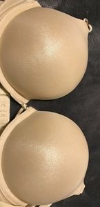 NWOT Victoria's Secret's Bombshell Bra in gold
