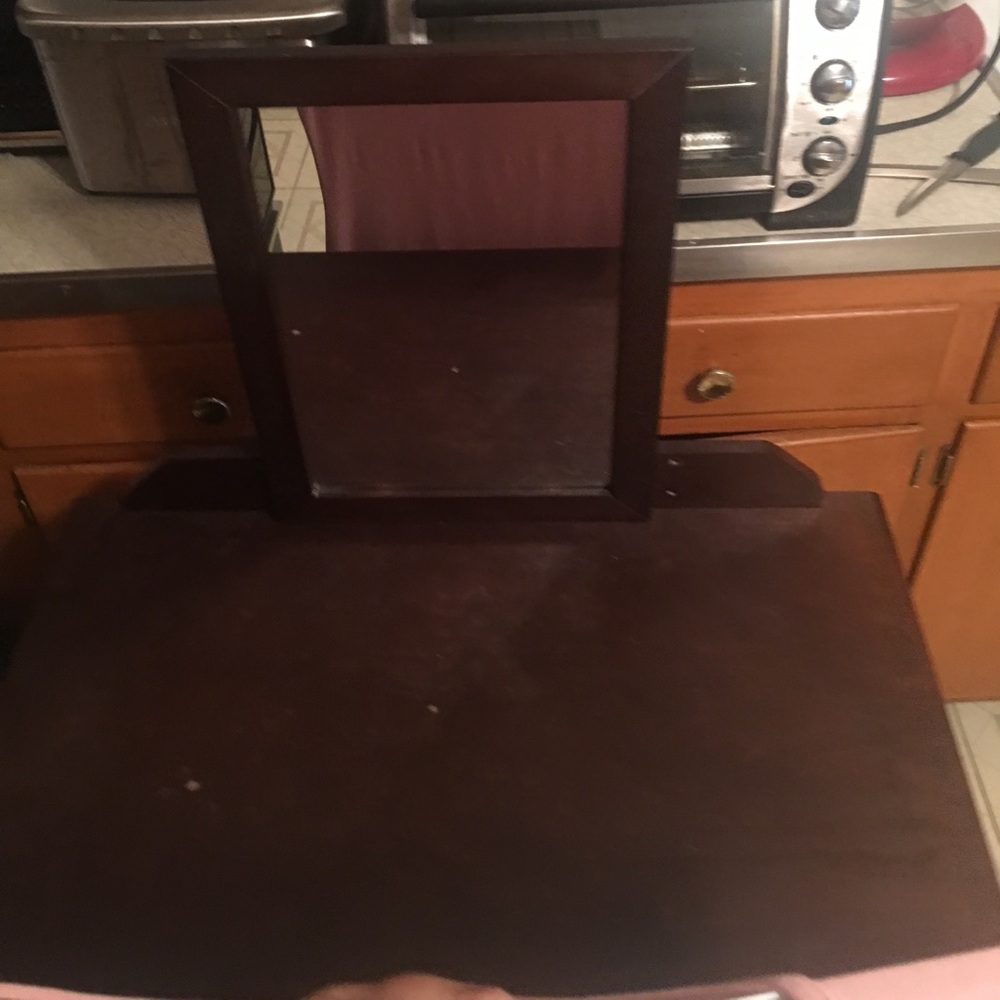 Brown vanity