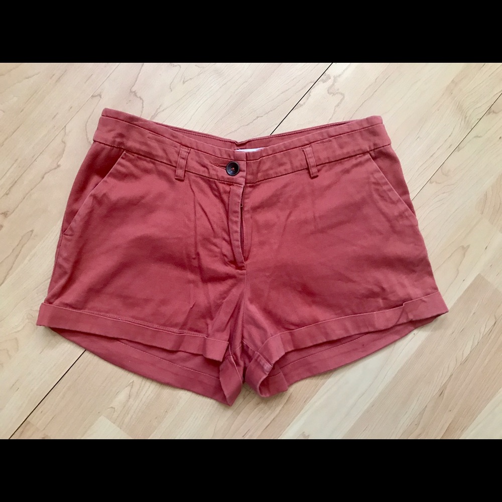 🌟 High waisted red/orange H&M shorts
