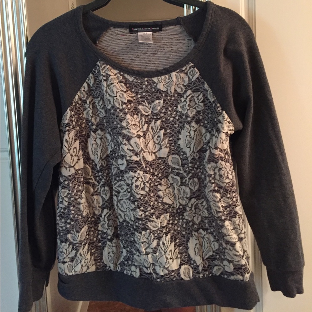 Baseball style lace shirt