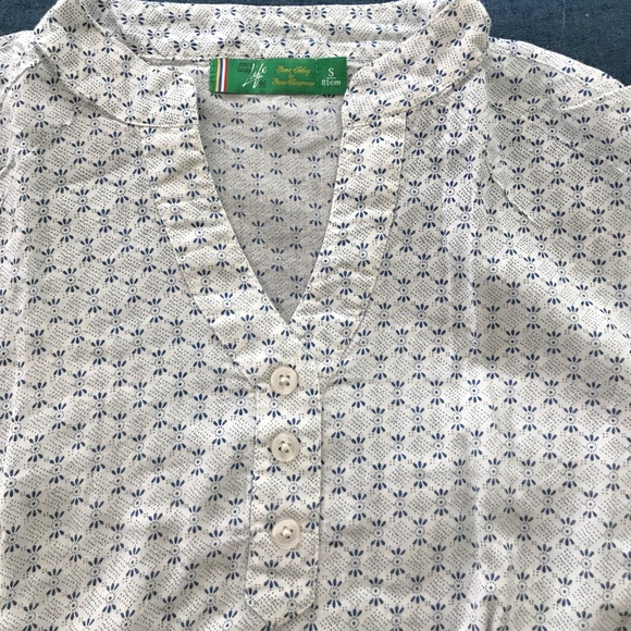 NWOT- 💯% Cotton White Blue Blouse Elastic Waist - Picture 5 of 8